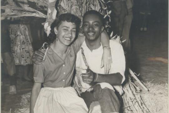 除了酒吧和夜店，10个适合认识女性的地方