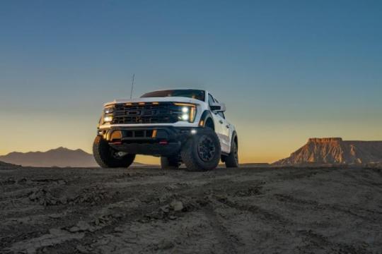 福特F-150 Raptor R的V8发动机：美国皮卡中最高转速的王者