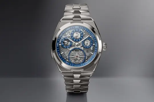 江诗丹顿首次推出海外系列三问表