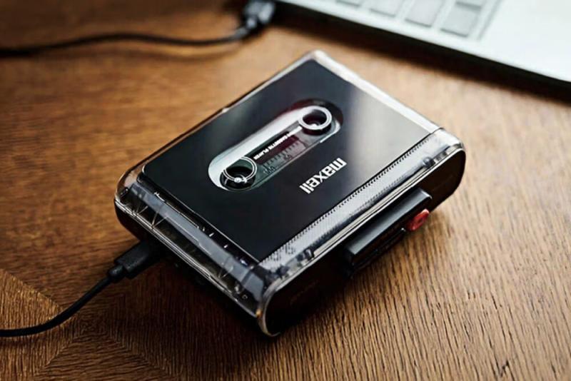 Maxell Cassette Player 3