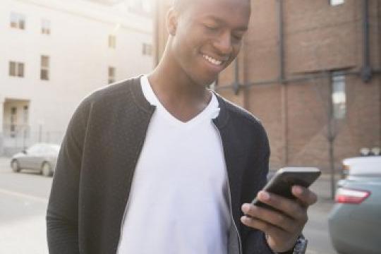 用这些时尚的寸头造型，让你焕然一新