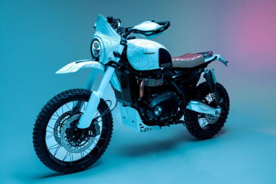 Crooked摩托的Topo风格Triumph Alps版：终极登峰Scrambler改装套件