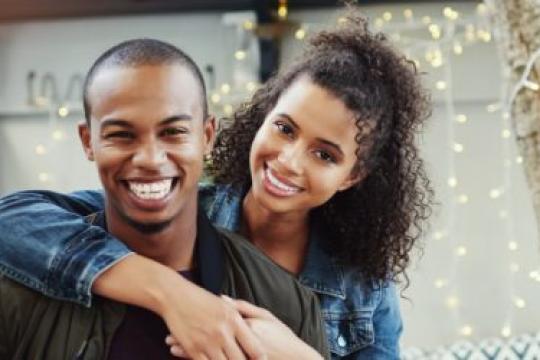 他如何对待你，反映了他的真实感情