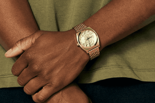 尼克松最新腕表系列：时间的弯曲、冻结与摇摆