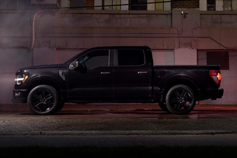 2025 F 150 Lobo 2