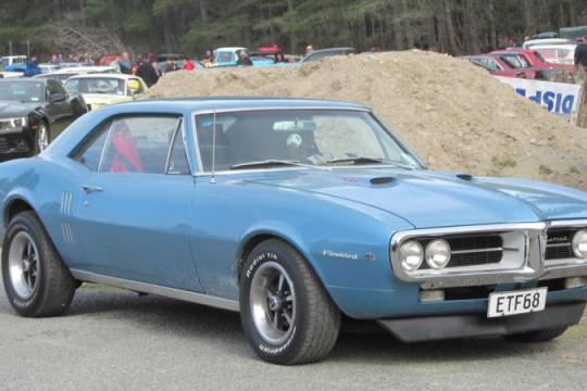 1967年火鸟与首年科迈罗的对比分析