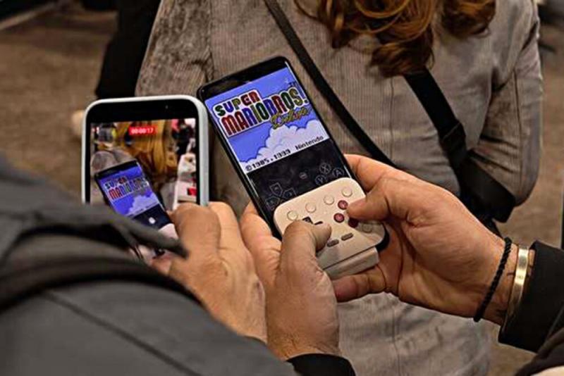 8BitDo Flip Pad Emulator Controller 2