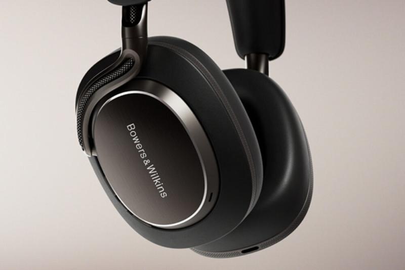 Bowers Wilkins PX8 S2 2