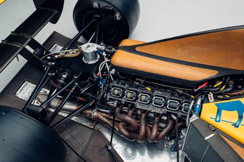 Camel F1 Countach and Lotus 3