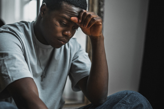 “错过的那个人”的心理学及其为何阻碍你的前行