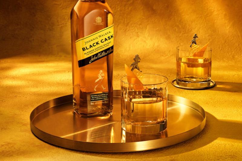 Johnnie Walker Black Cask Blended Whisky 1