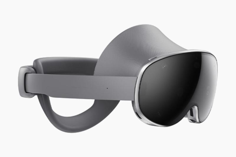 Samsung Galaxy XR Headset 1