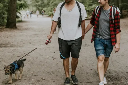 年轻人正在尝试“叠加约会”，这到底是什么？