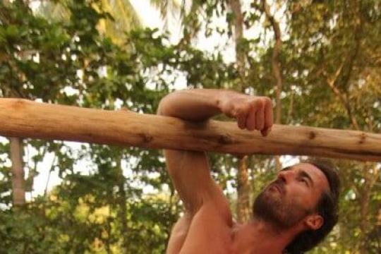 像野人一样健身：MovNat自然运动入门指南