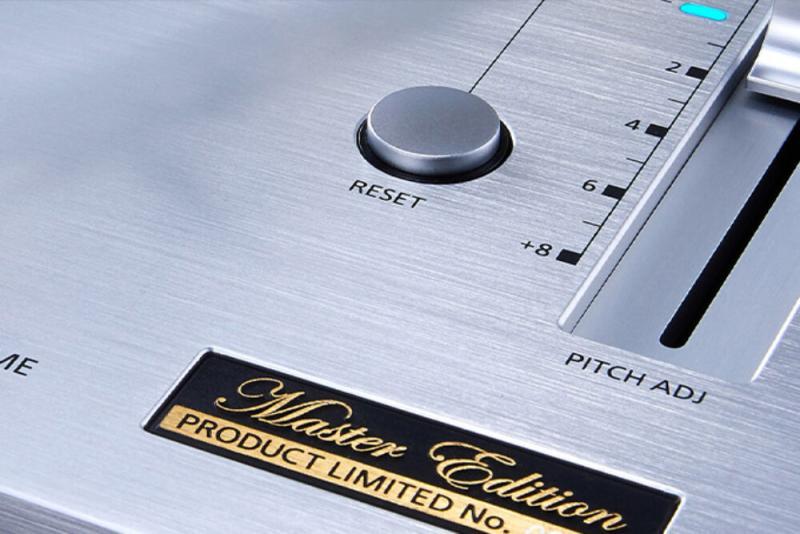 Technics SL1200gme Master Edition Turntable 4