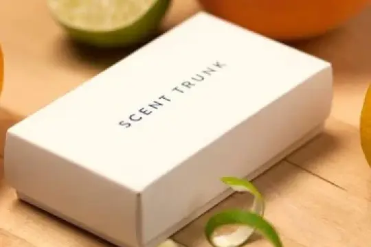深度评测：Scent Trunk定制男士香水订阅服务