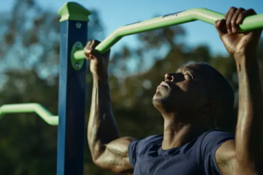 不仅仅做一个引体向上