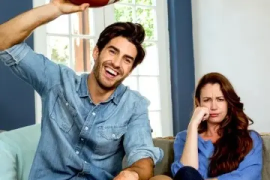 如果伴侣不喜欢你热爱的比赛日，是否值得分手？