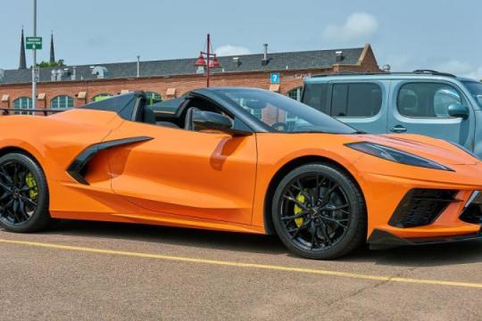 美国新一代超级跑车震撼欧洲市场