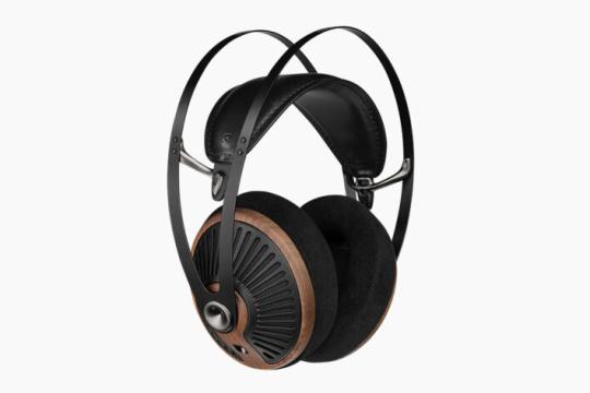 Meze中世纪风格高保真耳机融合高端与入门级特点