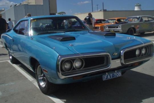 1970款道奇Super Bee：大排量动力，原厂即可轻松跑出13秒低档成绩