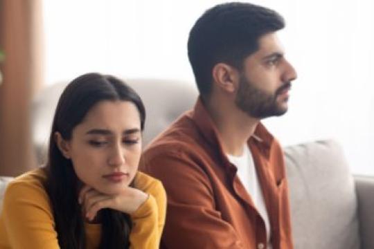 什么是恋爱中的“藏匿”？17个迹象及应对方法