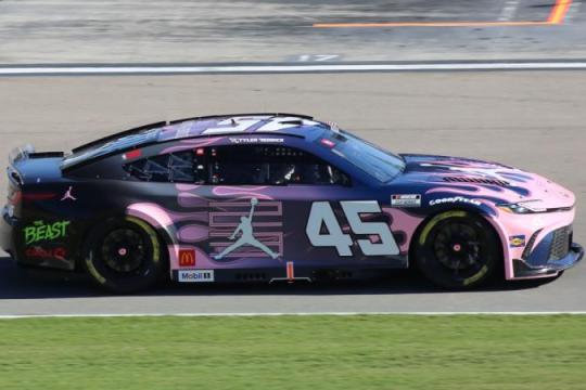 泰勒·雷迪克回顾戴托纳500胜利及紧张的媒体行程