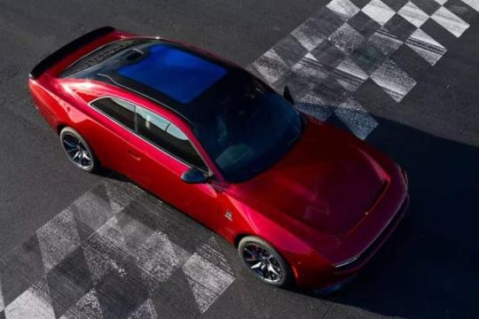 新款道奇Charger售价突破5万美元大关，燃油版车型更亲民