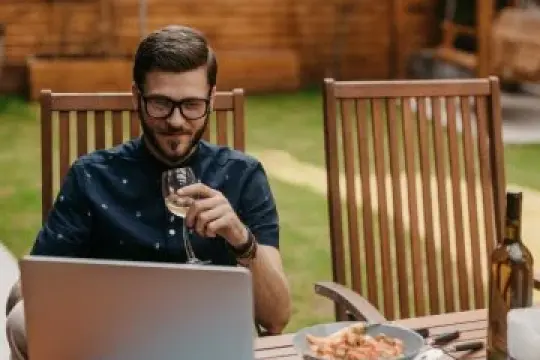 新常态：虚拟约会全攻略