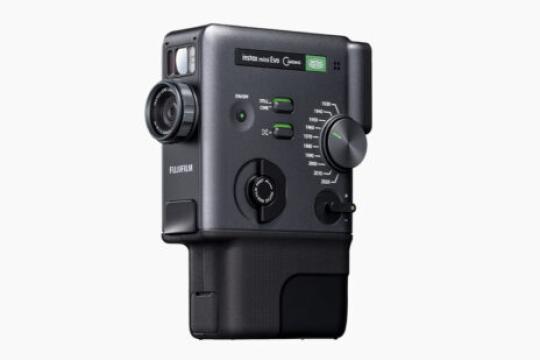富士胶片将1960年代电影摄像机改造为现代Instax混合机，能打印视频静帧