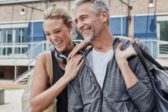 跨越二十年年龄差的恋爱，从未如此简单