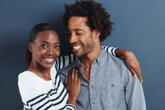 你正在和一个连续专一者约会吗？5个明显的迹象告诉你答案