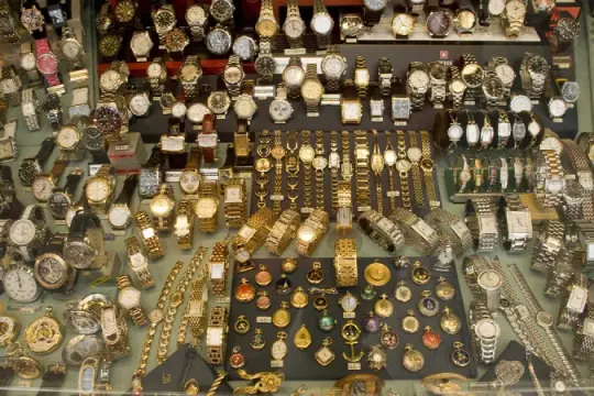 金价飙升之际，一些买家开始熔化复古手表