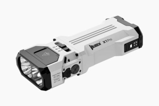 Wuben X1Pro：内置散热风扇的12,300流明便携手电筒