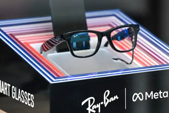 Meta的Ray-Ban智能眼镜现支持实时语音翻译
