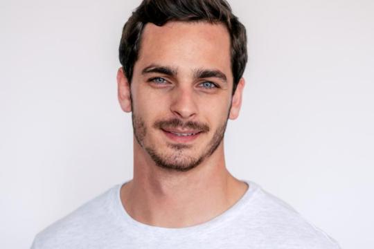 想留出完美胡须？这篇指南帮你实现