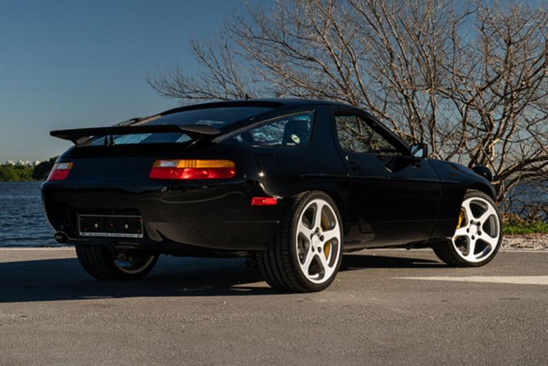1989 RUF Porsche 928R 3
