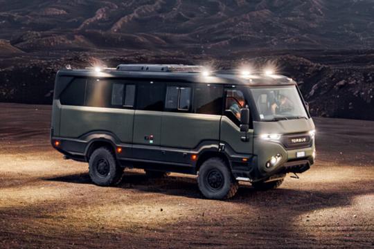 这款为战区打造的越野巴士，现已变身63.5万美元豪华露营车