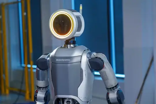 波士顿动力最新机器人：功能更强大，外观更具震撼感