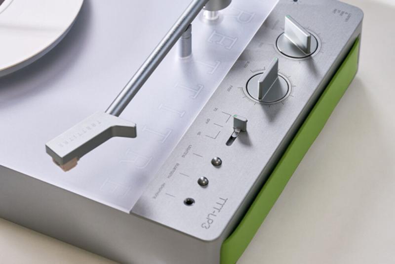 Trettitre Modular Audio System 2