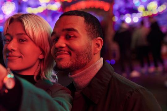 对身高感到不自信？试试这5个约会小贴士