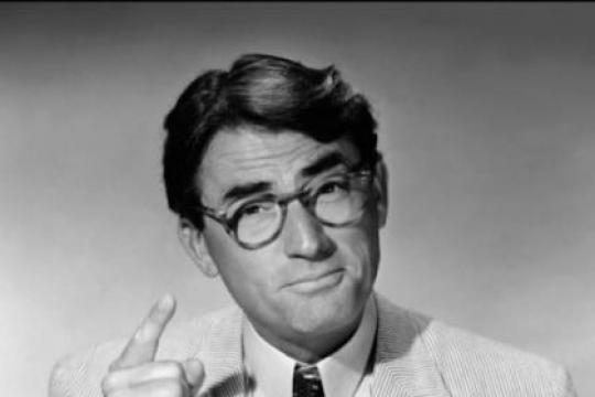 清爽又有型：如何穿搭泡泡纱西装