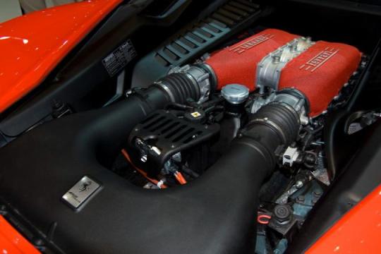 平面曲轴V8发动机声音狂野，但权衡让多数车主意外