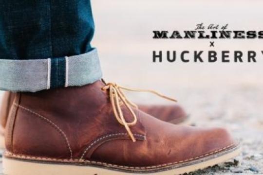 一双Chukka靴子，打造三种周末造型