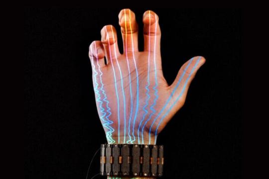 Meta智能腕带：用肌肉记忆取代键盘和鼠标的未来科技