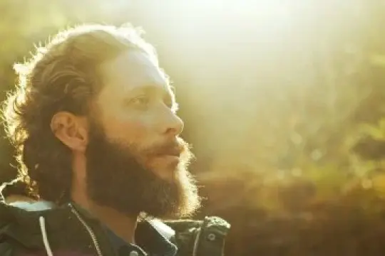 你是“主要异性恋”吗？这个词汇描述了这种常见现象