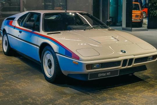 为何宝马M1依然是慕尼黑罕见的异类超级跑车