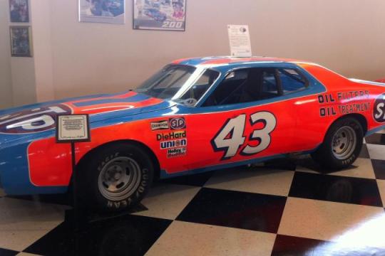 NASCAR历史上最具统治力的赛季盘点