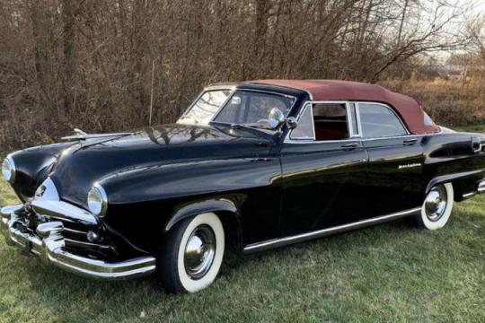 1951年Frazer Manhattan：试图超越凯迪拉克的豪华典范