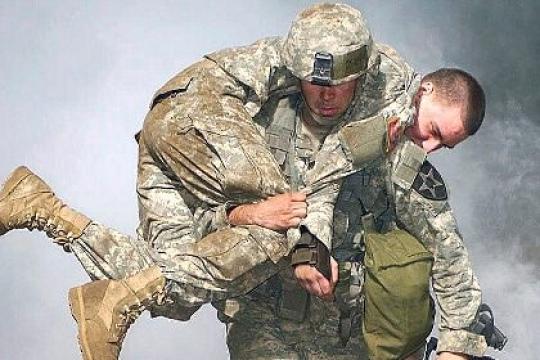 英雄训练：背人逃生锻炼计划